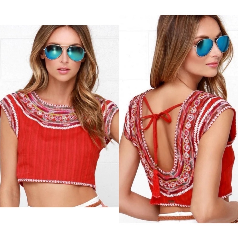 Billabong Designer’s Chica Amiga‎ Embroidered Top Rio Red Large